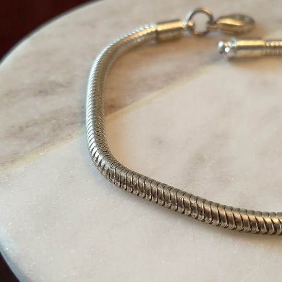 Bracelet - Picture 2 of 2